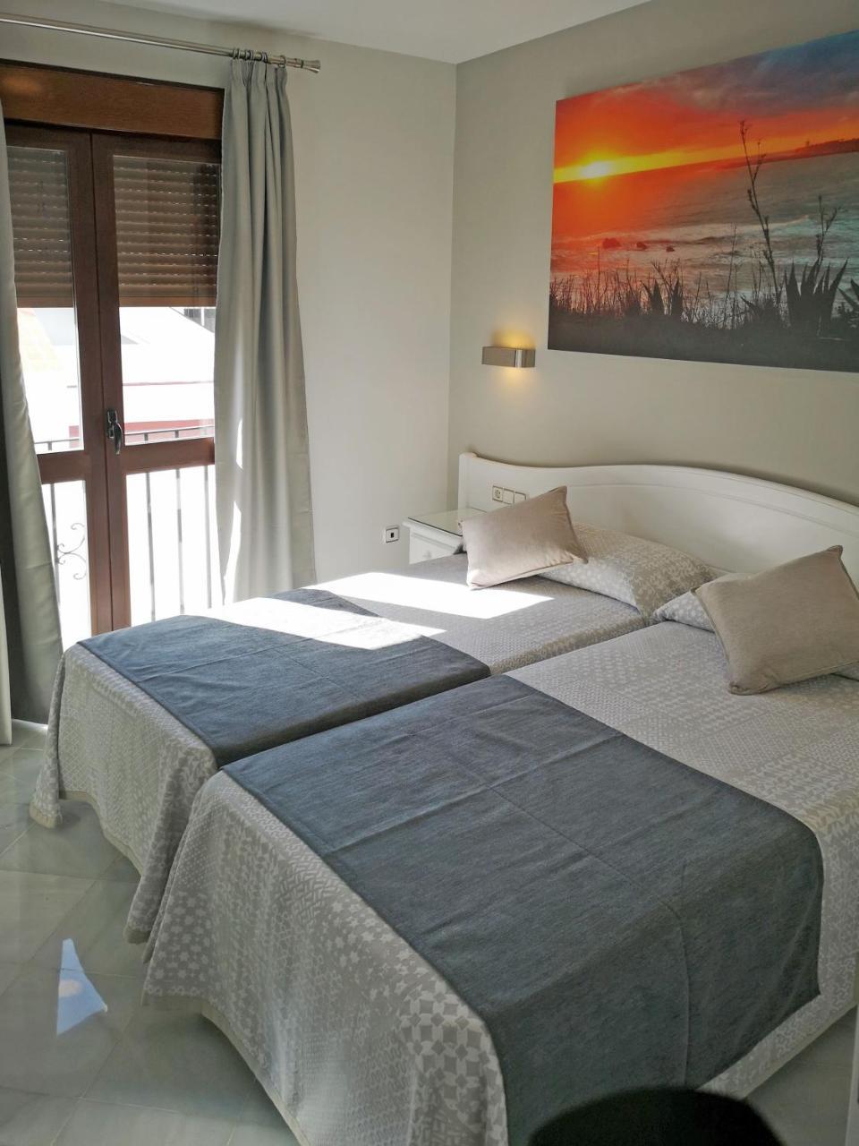 Hostal Bodega Conil de la Frontera Kültér fotó