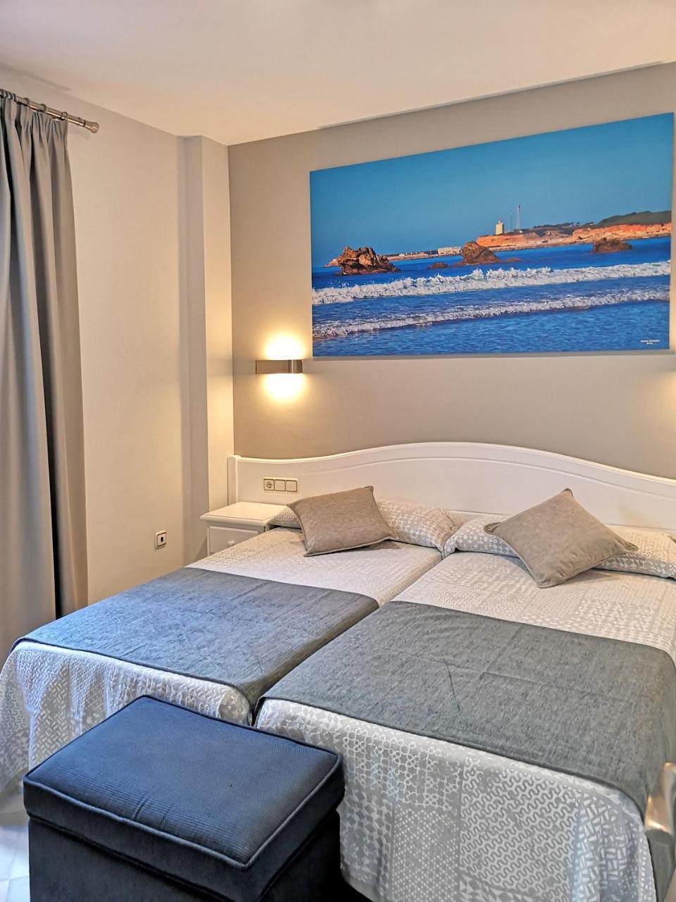 Hostal Bodega Conil de la Frontera Kültér fotó