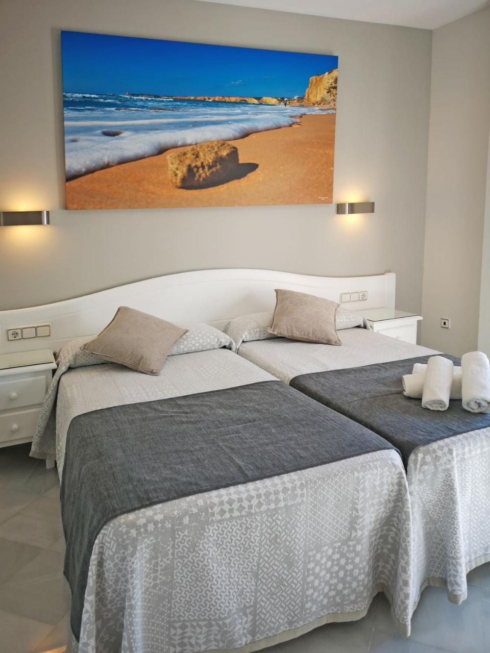 Hostal Bodega Conil de la Frontera Kültér fotó