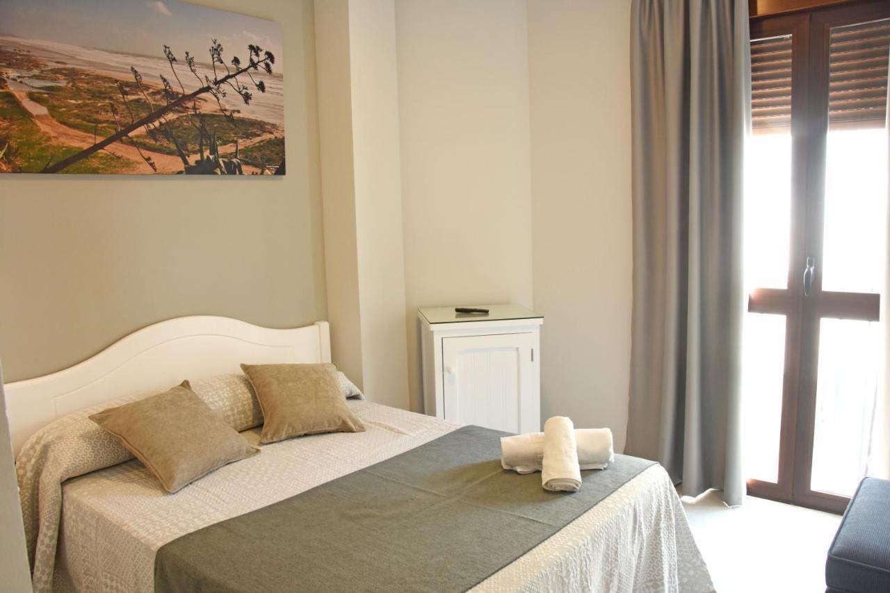 Hostal Bodega Conil de la Frontera Kültér fotó