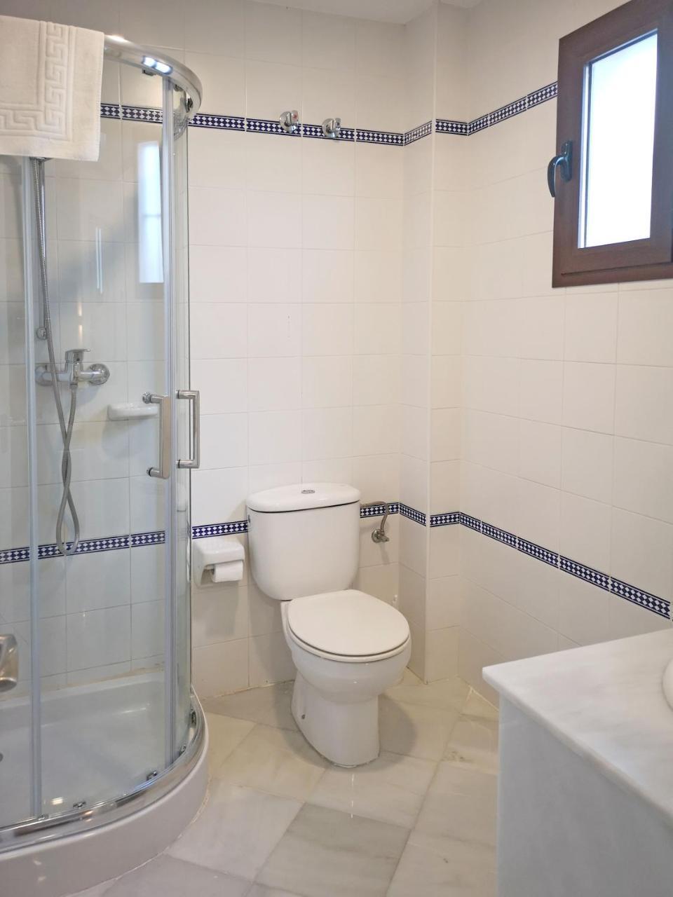 Hostal Bodega Conil de la Frontera Kültér fotó