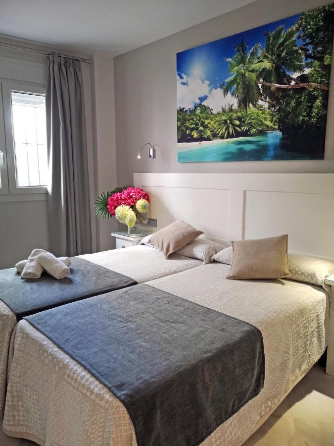 Hostal Bodega Conil de la Frontera Kültér fotó